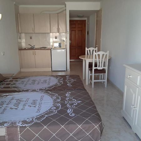 Apartamentos Torres Cardona กาลายองกา ภายนอก รูปภาพ