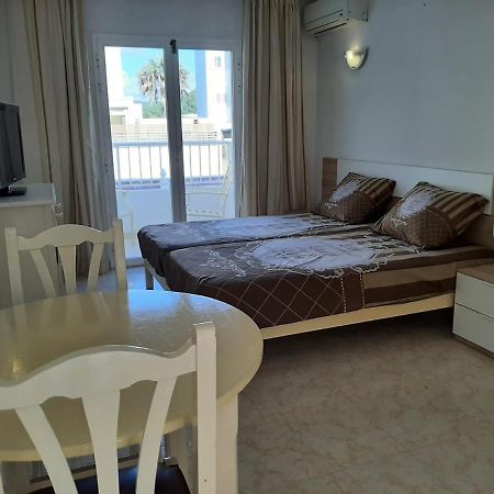 Apartamentos Torres Cardona กาลายองกา ภายนอก รูปภาพ
