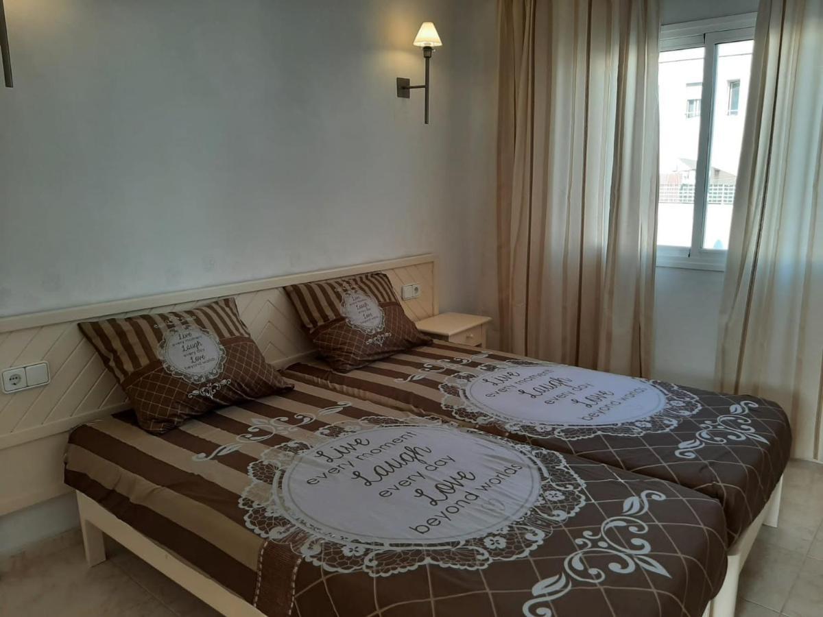 Apartamentos Torres Cardona กาลายองกา ภายนอก รูปภาพ