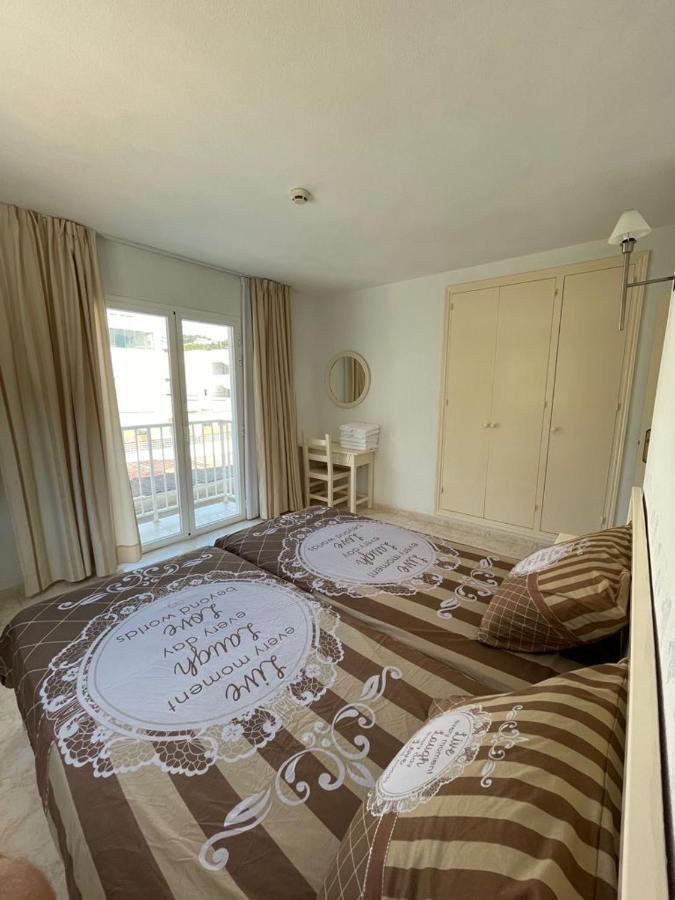Apartamentos Torres Cardona กาลายองกา ภายนอก รูปภาพ