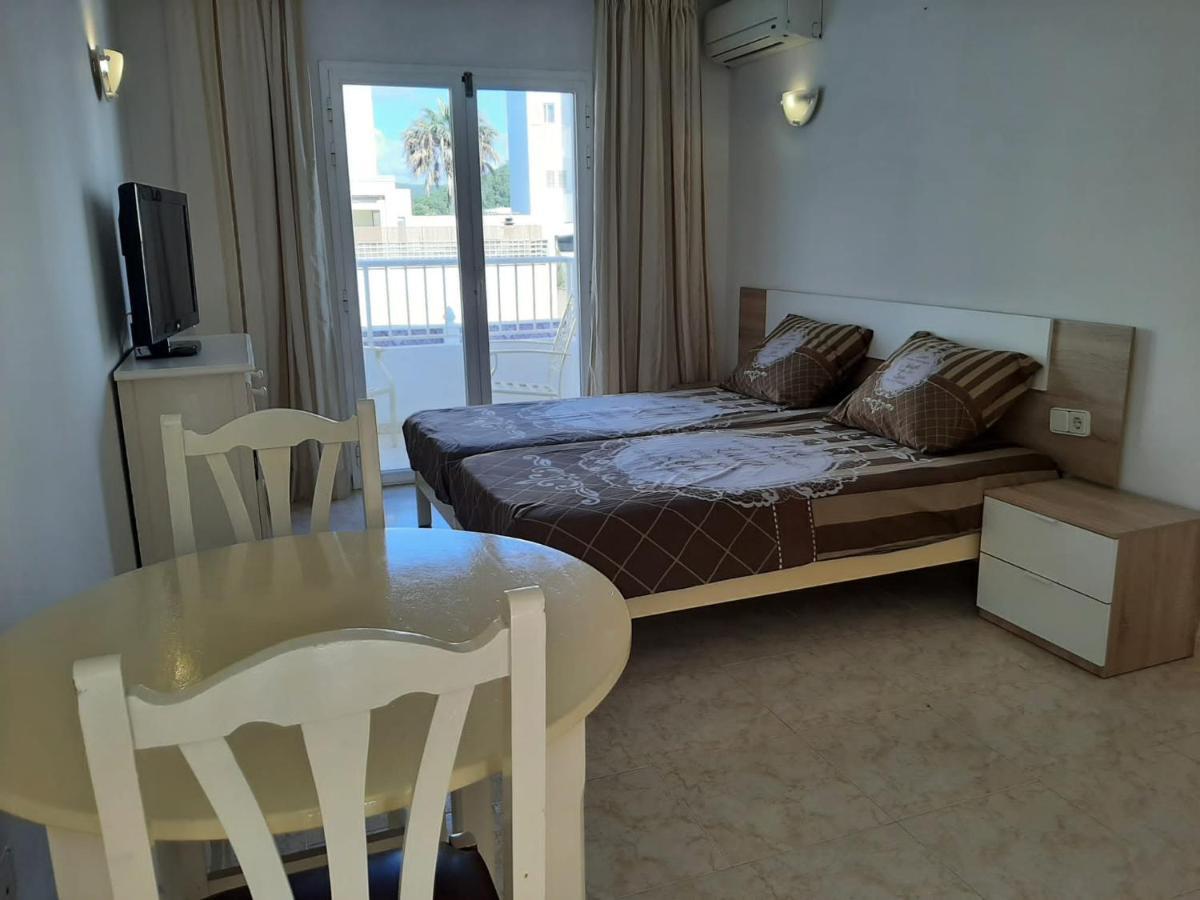 Apartamentos Torres Cardona กาลายองกา ภายนอก รูปภาพ