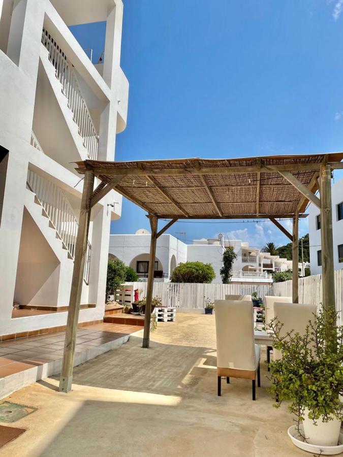 Apartamentos Torres Cardona กาลายองกา ภายนอก รูปภาพ